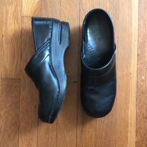 Dansko Shoes - Classic Black
